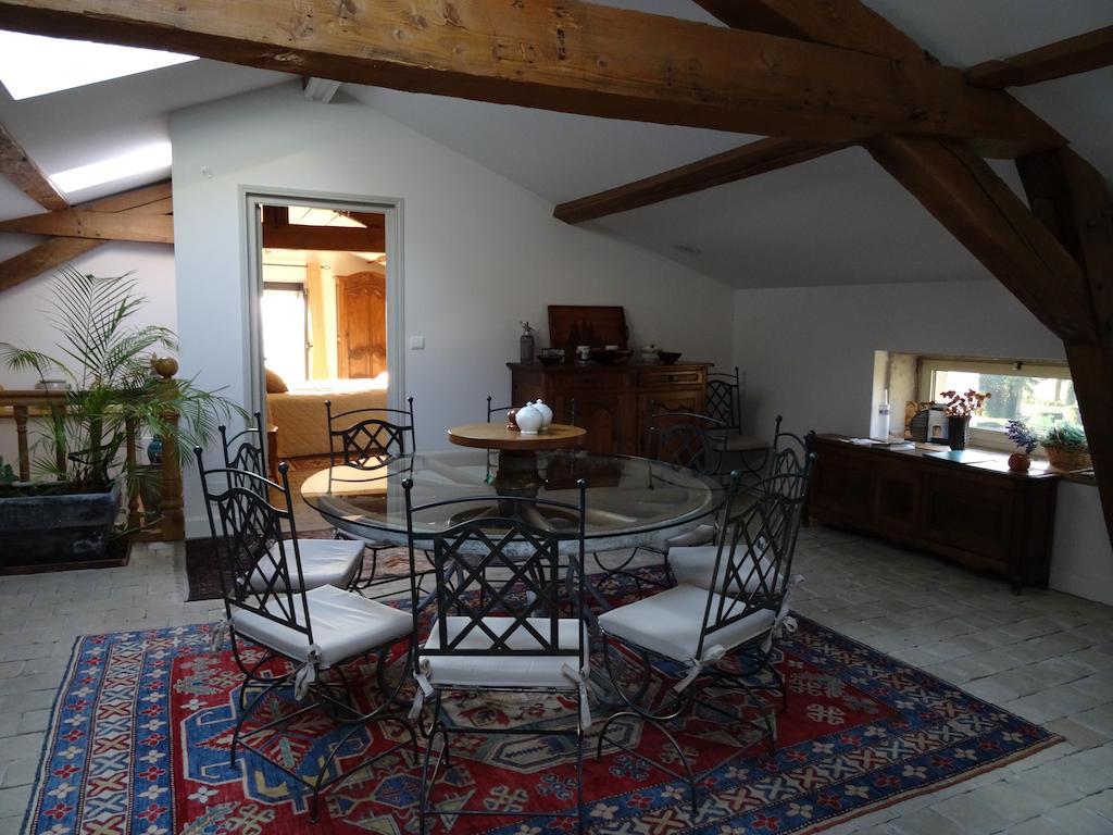 Bed & Breakfast Gentilhommiere De Collonges *